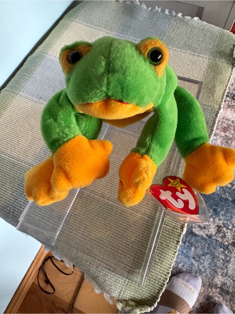 Ty Beanie Baby Smoochy 1997 w/Tags Retired Comes w/Box and Tag Protector